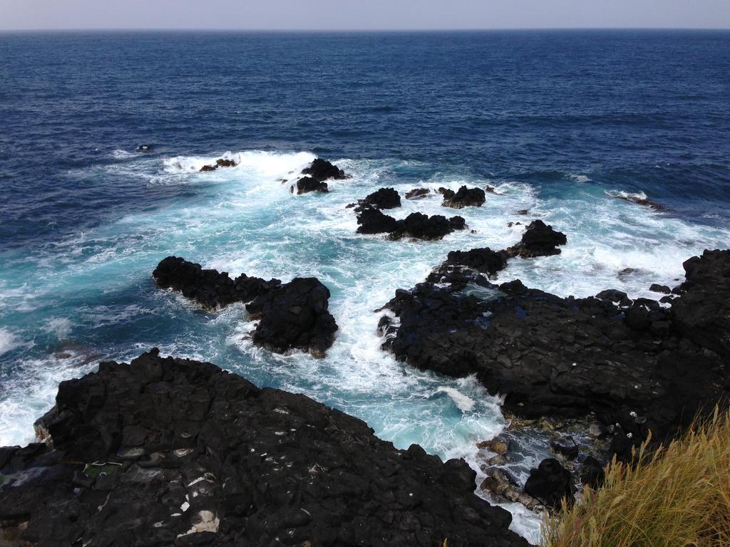 Join Our Relaxed House Near The Beach - Mosteiros موستيروس الغرفة الصورة