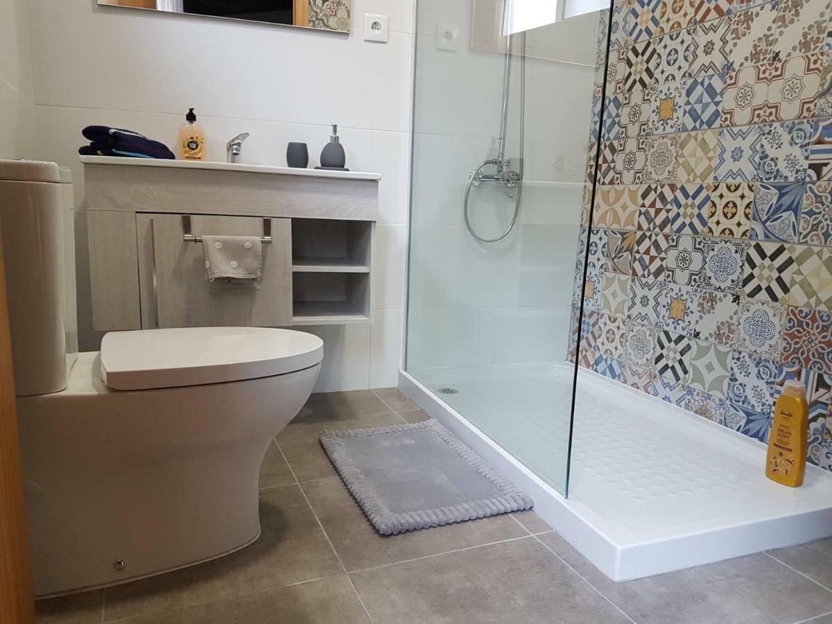 Join Our Relaxed House Near The Beach - Mosteiros موستيروس المظهر الخارجي الصورة